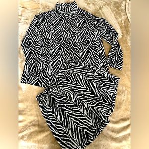 Fabulous 2-Piece Zebra short Set🦓